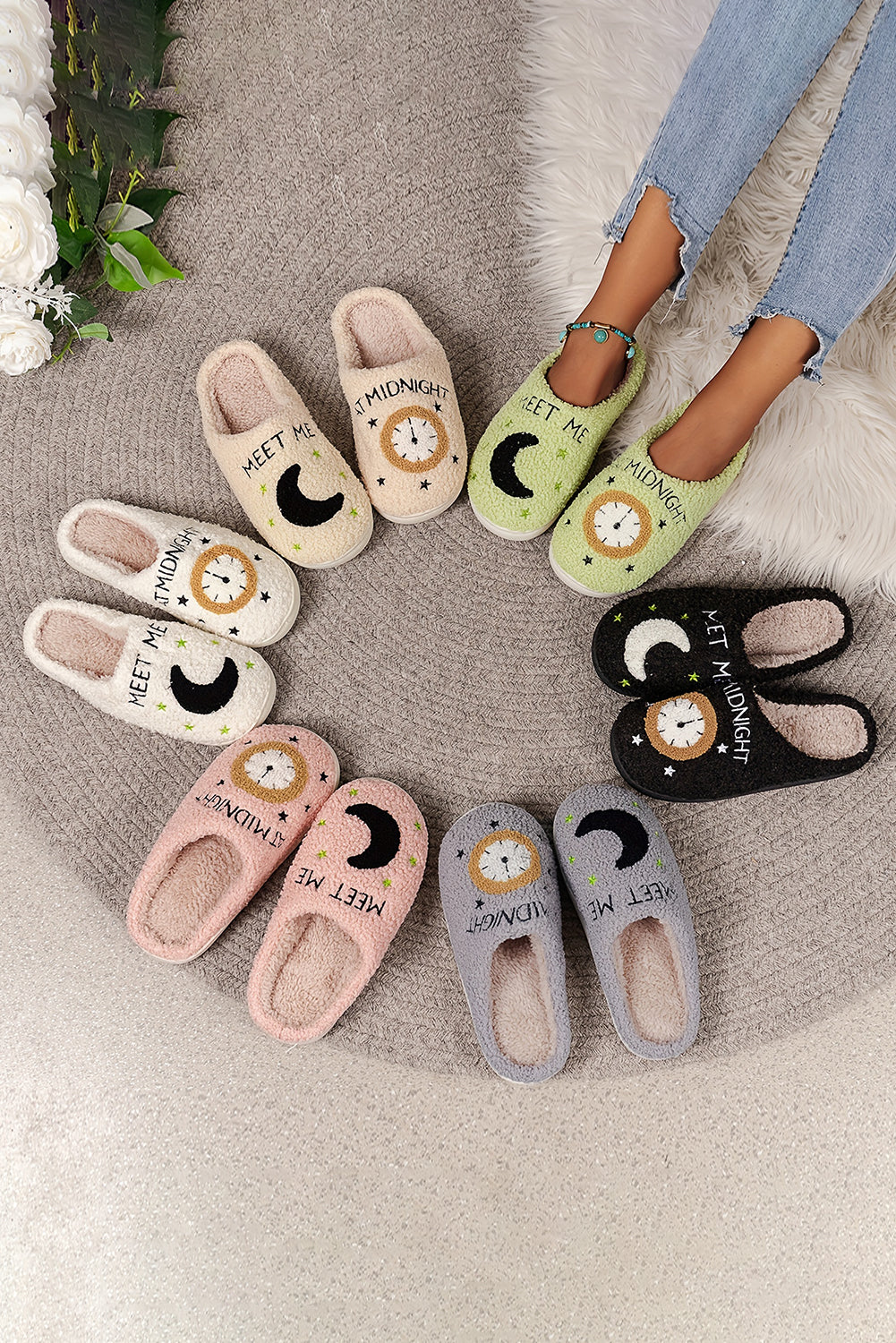 Light Pink Moon & Clock Pattern Fuzzy Winter Slippers