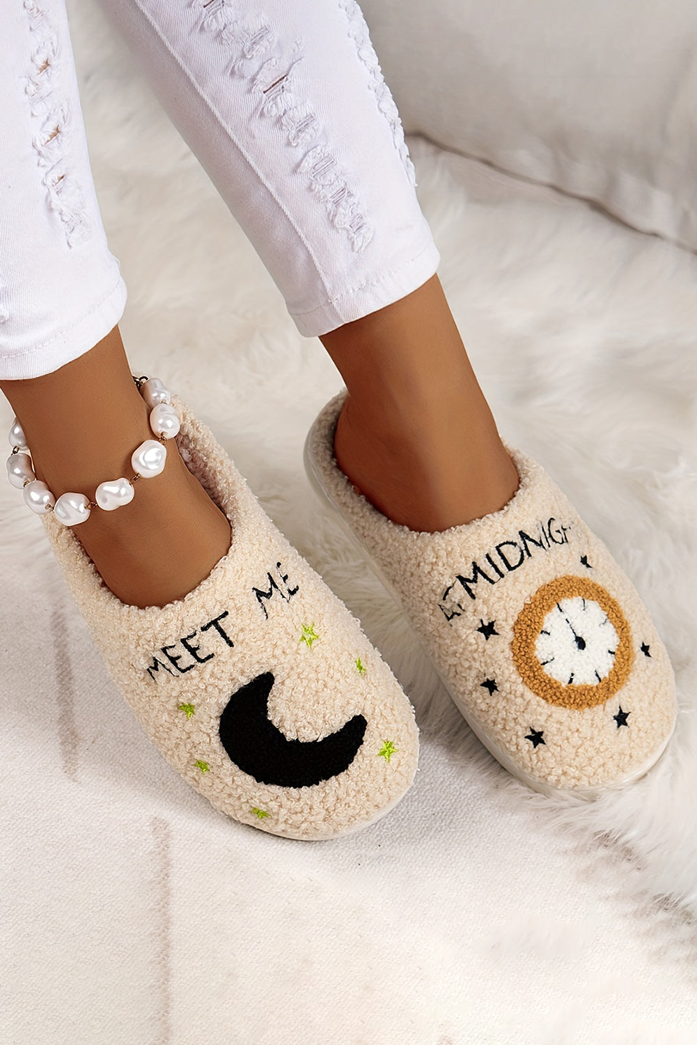 Light Pink Moon & Clock Pattern Fuzzy Winter Slippers