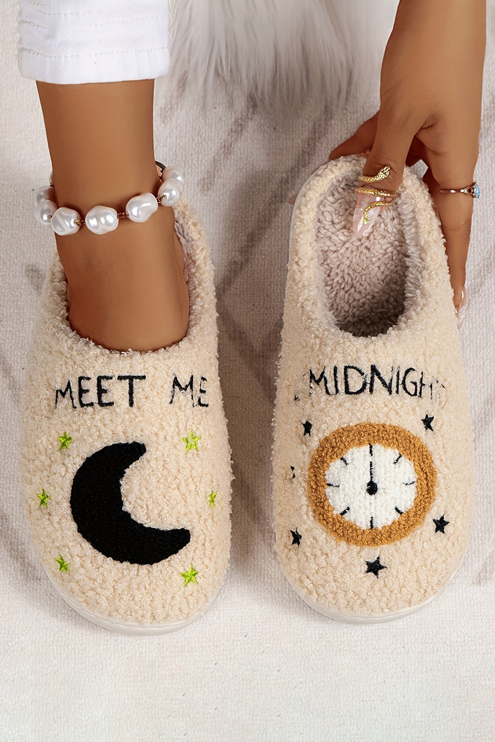 Light Pink Moon & Clock Pattern Fuzzy Winter Slippers